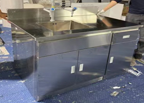 Guía técnica sobre la mesa de trabajo de laboratorio de acero inoxidable 304 YR06013-8: consumibles, repuestos y accesorios compatibles