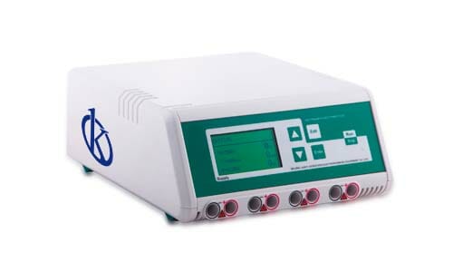 Fuente de Alimentación Universal YR03401